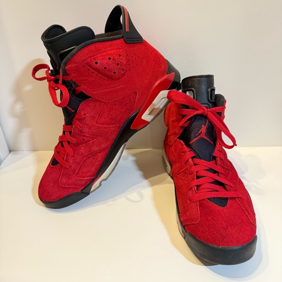 SOLD Air Jordan 6 Retro Toro Bravo 2023 (GS). Suede. Varsity Red. Size 10. - Picture 2 of 11